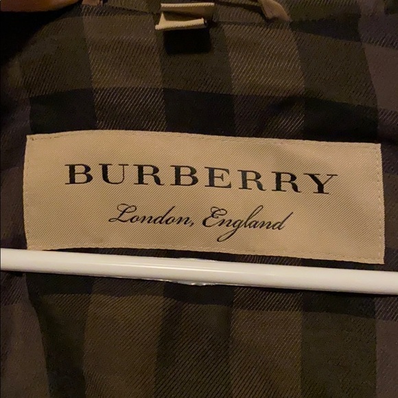 Authentic Burberry Trench Coat! - Picture 2 of 7
